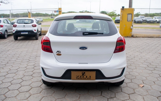 imagem-https://www.socarrao.com.br/sc-vehicle-images-prod/4425085/1792698924618-496da2a22a034df795cc8f9b53117b1c_1792698749882.jpg