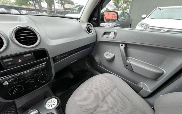 imagem-https://www.socarrao.com.br/sc-vehicle-images-prod/4425133/1792699205460-8597552_1_B_c3b61cad67.jpeg