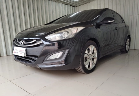 Hyundai i30 1.8 16V Aut. 5p 2015 Preto — foto 1 de 3