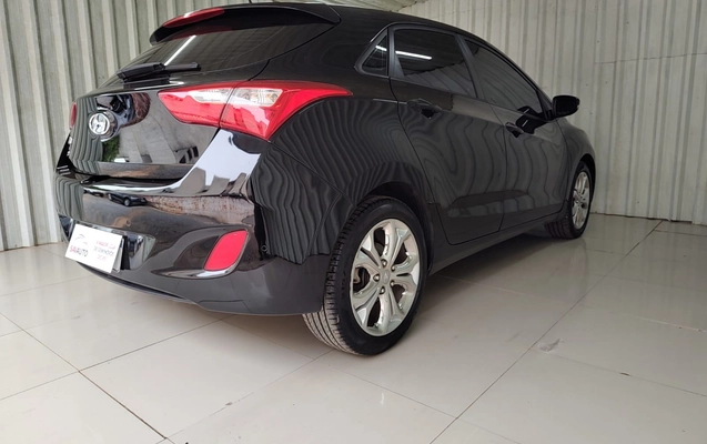 imagem-https://www.socarrao.com.br/sc-vehicle-images-prod/4425135/1792699210151-514d2f3fedac48a981b938dff444eeb6_1792699168988.jpg