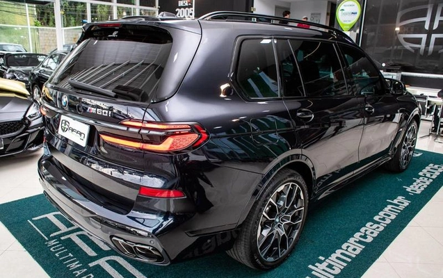imagem-https://www.socarrao.com.br/sc-vehicle-images-prod/4425138/1792699237613-8597688_9_B_2479caeae6.jpeg