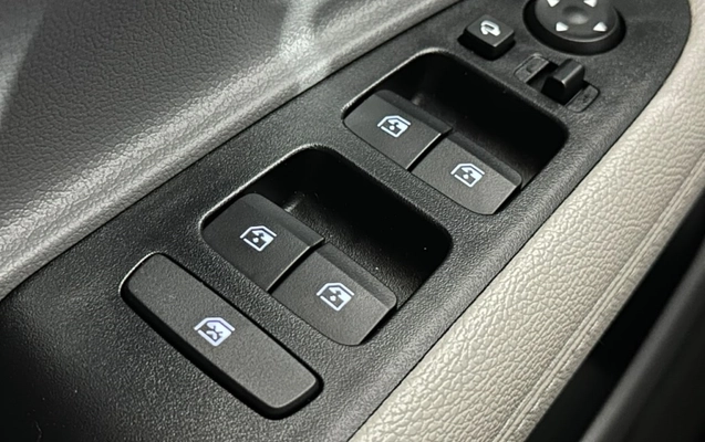 imagem-https://www.socarrao.com.br/sc-vehicle-images-prod/4425149/1792699365427-5_042033.jpg