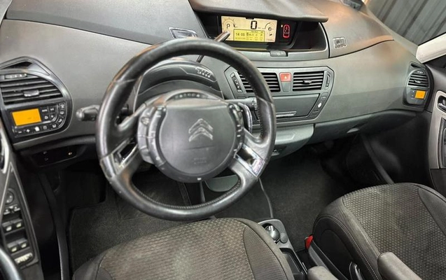imagem-https://www.socarrao.com.br/sc-vehicle-images-prod/4425164/1792699476081-8594657_6_B_e566ae1a33.jpeg