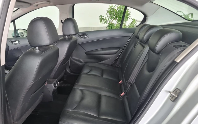 imagem-https://www.socarrao.com.br/sc-vehicle-images-prod/4425208/1792699716787-9042152b3867413f96def3244f790ca6_1792699611182.jpg