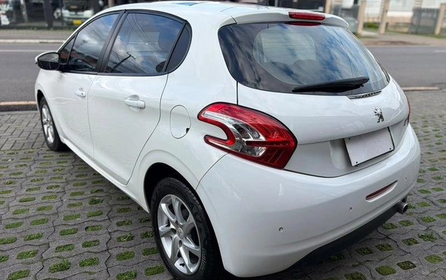 imagem-https://www.socarrao.com.br/sc-vehicle-images-prod/4425209/1792699716810-8548573_7_B_e6f75cce05.jpeg