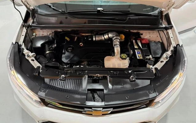 imagem-https://www.socarrao.com.br/sc-vehicle-images-prod/4425211/1792699721506-8567312_8_B_6bb2fc9366.jpeg