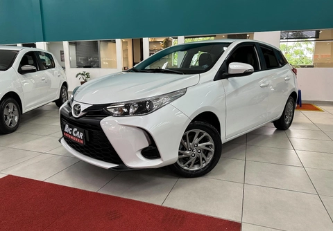 Toyota Yaris 2025 Branco — foto 1 de 3