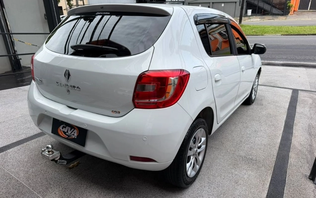 imagem-https://www.socarrao.com.br/sc-vehicle-images-prod/4425360/1792700515531-gb-31105a6.jpeg