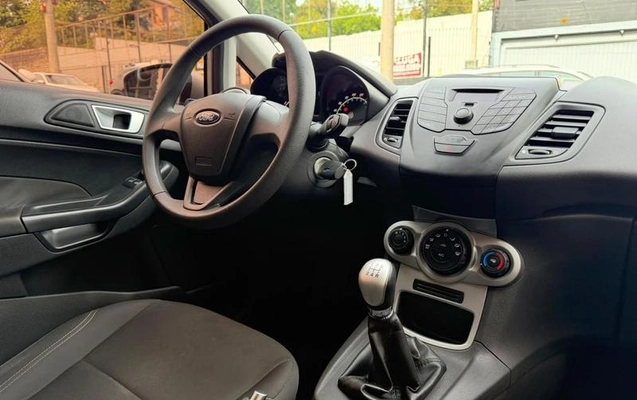 imagem-https://www.socarrao.com.br/sc-vehicle-images-prod/4425383/1792700680888-8597649_0_B_92eaa72952.jpeg