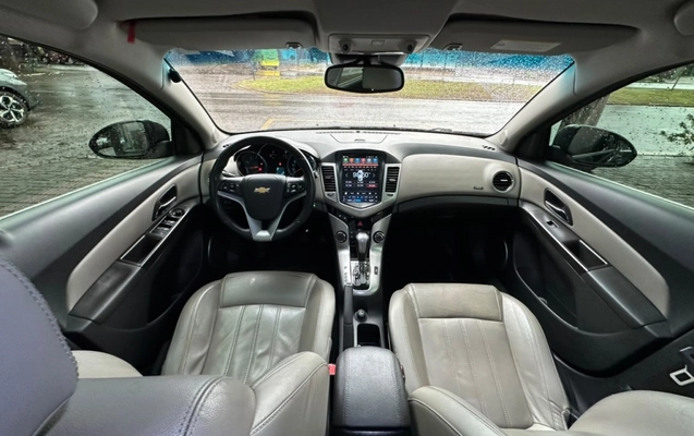 imagem-https://www.socarrao.com.br/sc-vehicle-images-prod/4425384/1792700684025-1_052351.jpg