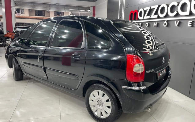 imagem-https://www.socarrao.com.br/sc-vehicle-images-prod/4425404/1792700799502-003_a643b56d84039368d6c973bd5dd05055.jpg
