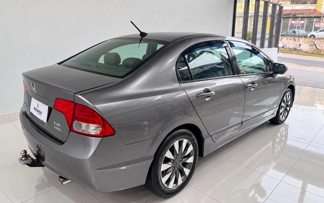 imagem-https://www.socarrao.com.br/sc-vehicle-images-prod/4425426/1792701071245-1239847.jpg