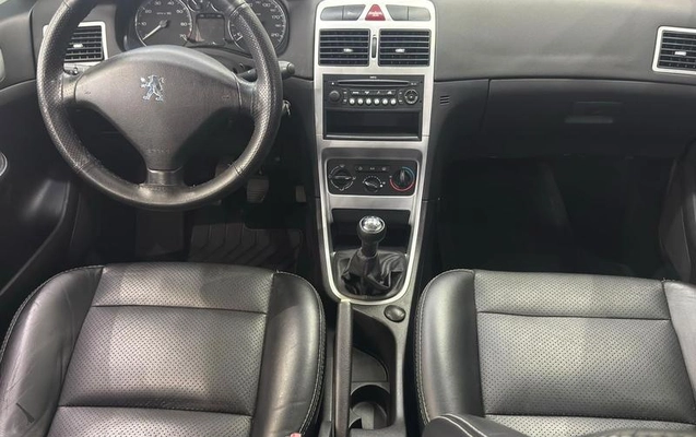 imagem-https://www.socarrao.com.br/sc-vehicle-images-prod/4425442/1792701173558-8533433_13_B_2567bd6931.jpeg