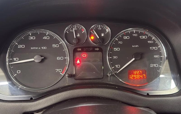 imagem-https://www.socarrao.com.br/sc-vehicle-images-prod/4425442/1792701173562-8533433_17_B_65619ab42c.jpeg