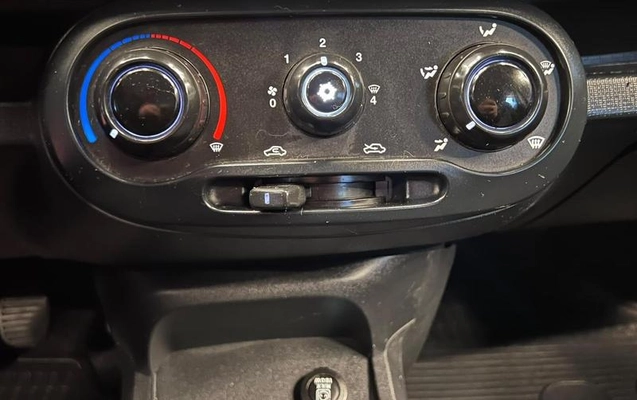 imagem-https://www.socarrao.com.br/sc-vehicle-images-prod/4425554/1792701949856-8589768_19_B_80cfb17d56.jpeg