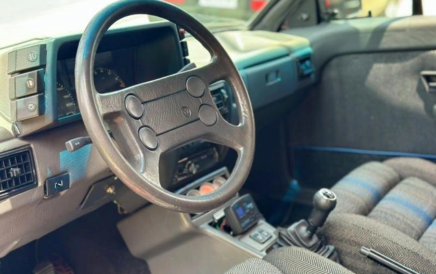 imagem-https://www.socarrao.com.br/sc-vehicle-images-prod/4425642/1792778812690-8597971_14_B_9295096e81.jpeg