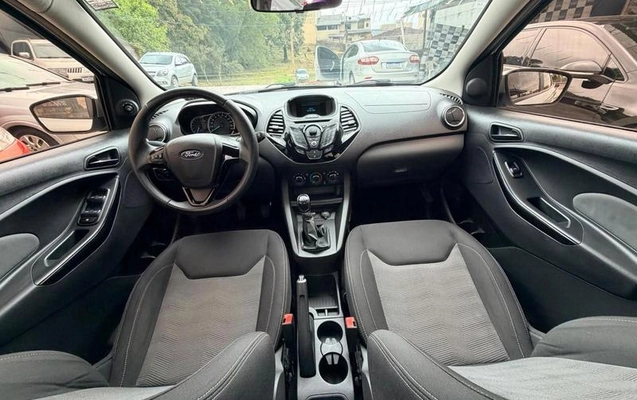 imagem-https://www.socarrao.com.br/sc-vehicle-images-prod/4425650/1792702465000-8598056_8_B_29e817a8c2.jpeg