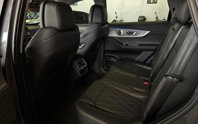imagem-https://www.socarrao.com.br/sc-vehicle-images-prod/4425737/1792702806106-8542837_9_B_249a2a7f2c.jpeg