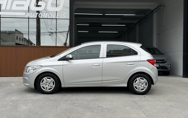 imagem-https://www.socarrao.com.br/sc-vehicle-images-prod/4425867/1792703255332-003_342c3e33b55b11557bed5a82334986b8.jpg