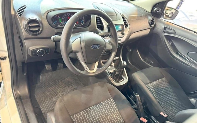 imagem-https://www.socarrao.com.br/sc-vehicle-images-prod/4425906/1792703598804-8559915_11_B_c03fd389ce.jpeg