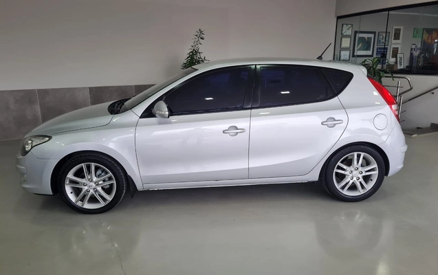 imagem-https://www.socarrao.com.br/sc-vehicle-images-prod/4425932/1792703877171-f2532ea828934d72914bceaeb3b484b0_1792532713906.jpg