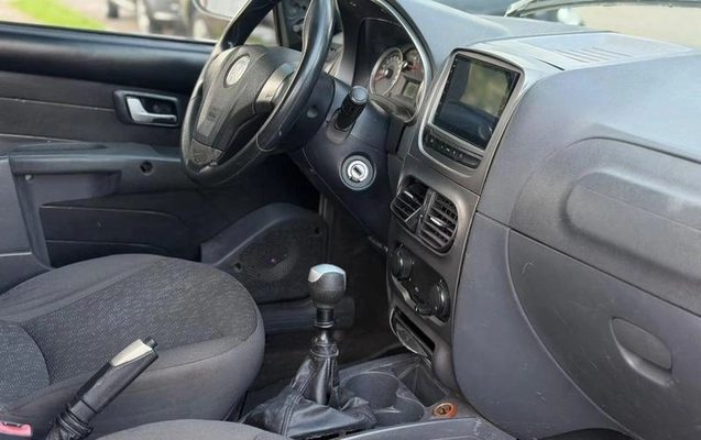 imagem-https://www.socarrao.com.br/sc-vehicle-images-prod/4425971/1792704122633-8598213_1_B_b629ec74b9.jpeg