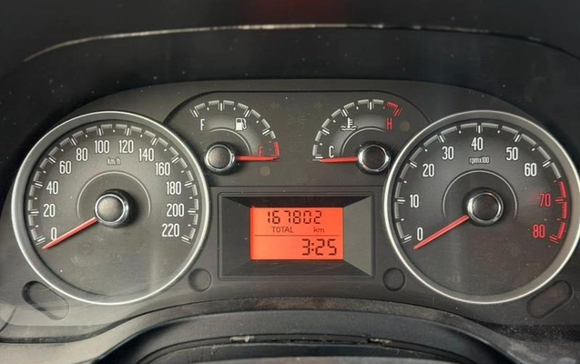 imagem-https://www.socarrao.com.br/sc-vehicle-images-prod/4425971/1792704122645-8598213_8_B_6dba42a6e5.jpeg