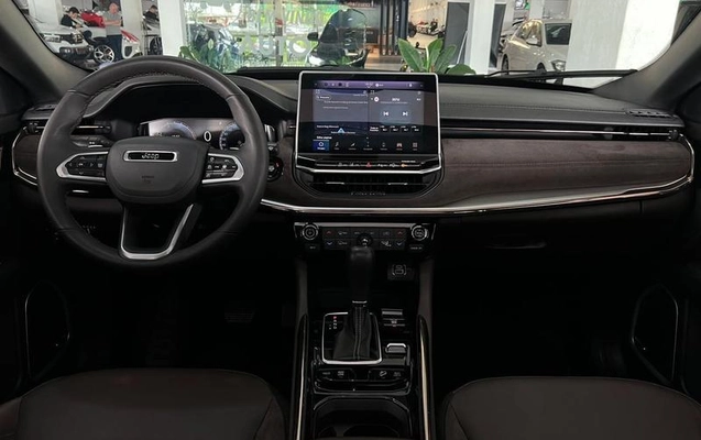 imagem-https://www.socarrao.com.br/sc-vehicle-images-prod/4426036/1792704573027-8538731_21_B_d1f56fd65f.jpeg