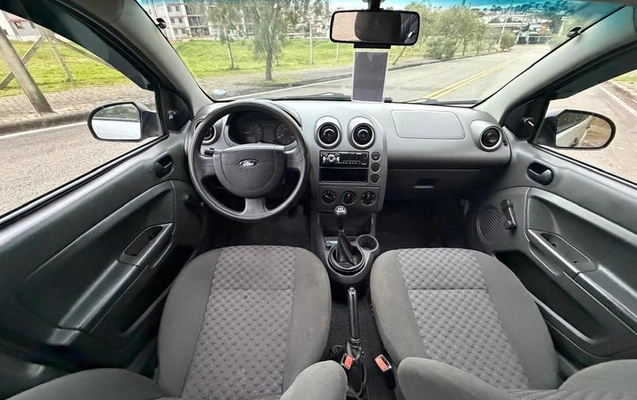 imagem-https://www.socarrao.com.br/sc-vehicle-images-prod/4426093/1792704868607-8595552_14_B_ccd2959857.jpeg