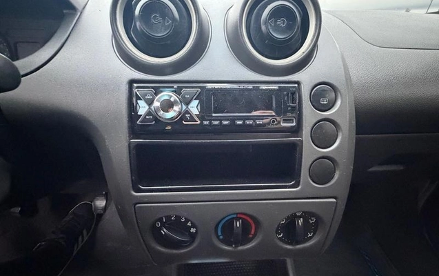 imagem-https://www.socarrao.com.br/sc-vehicle-images-prod/4426093/1792704868613-8595552_18_B_1e6a46e018.jpeg