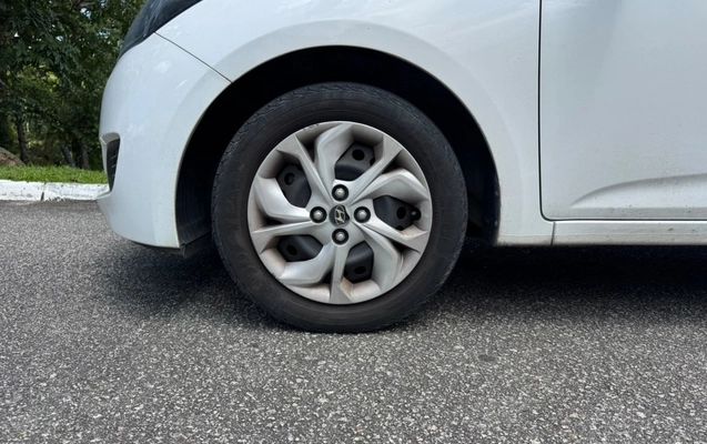 imagem-https://www.socarrao.com.br/sc-vehicle-images-prod/4426271/1792706152760-1_063921.jpg