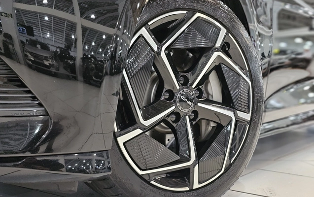imagem-https://www.socarrao.com.br/sc-vehicle-images-prod/4426278/1792706445269-1_055621.jpg
