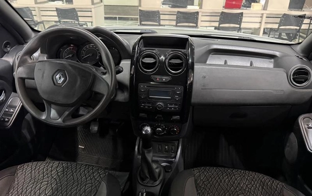 imagem-https://www.socarrao.com.br/sc-vehicle-images-prod/4426370/1792707110918-8597922_7_B_0466d524d7.jpeg
