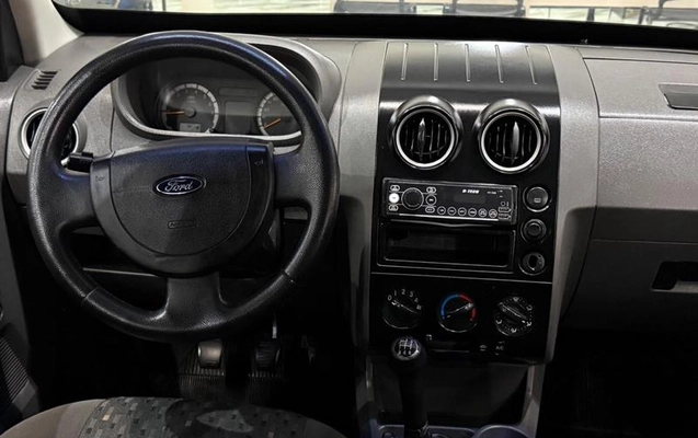 imagem-https://www.socarrao.com.br/sc-vehicle-images-prod/4426376/1792707226969-8597888_12_B_0701c3ef2e.jpeg