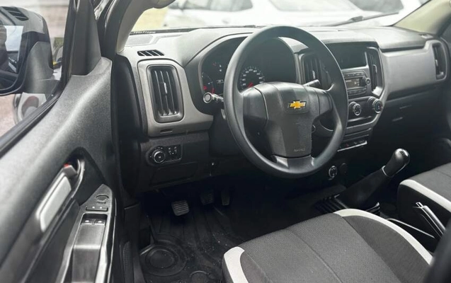 imagem-https://www.socarrao.com.br/sc-vehicle-images-prod/44264/1787848938592-ptIl3AxA25BCNBQynKJNZsxNbownXcFr.jpg
