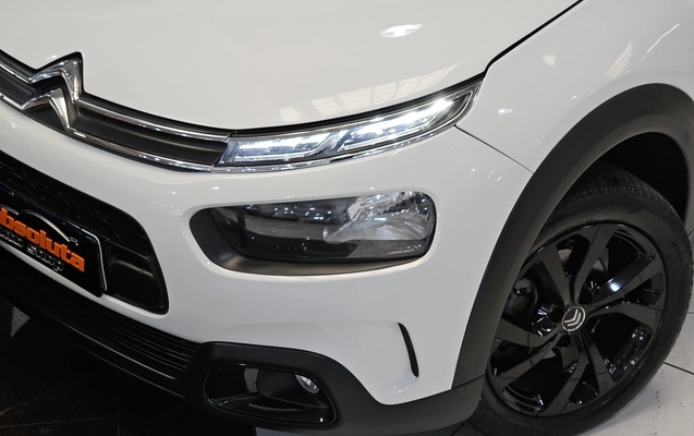 imagem-https://www.socarrao.com.br/sc-vehicle-images-prod/4426437/1792707651071-1_060436.jpg