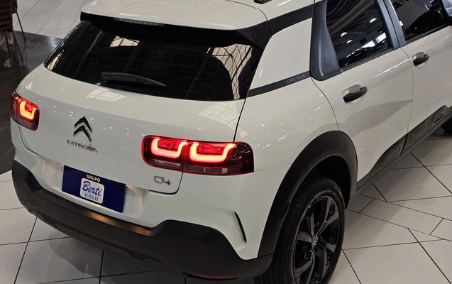 imagem-https://www.socarrao.com.br/sc-vehicle-images-prod/4426437/1792707651082-1_060447.jpg