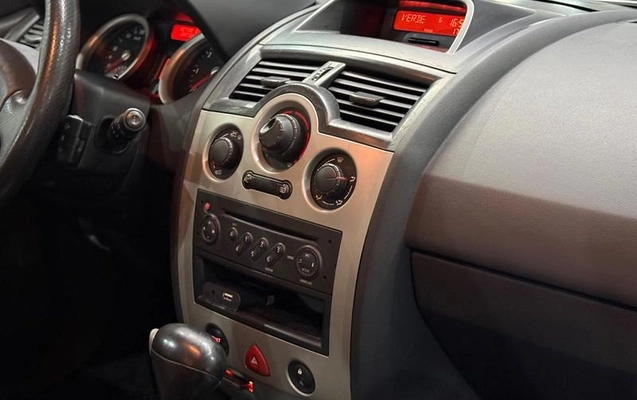 imagem-https://www.socarrao.com.br/sc-vehicle-images-prod/4426471/1792707995332-8597805_9_B_7439d5f4cd.jpeg