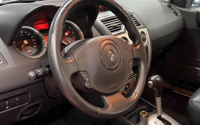 imagem-https://www.socarrao.com.br/sc-vehicle-images-prod/4426471/1792707995336-8597805_12_B_7257ca4e13.jpeg