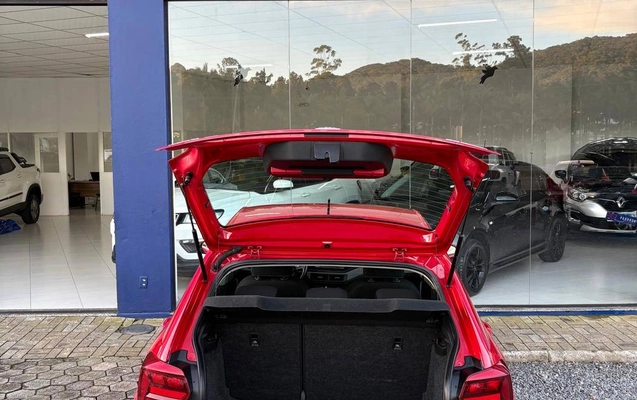 imagem-https://www.socarrao.com.br/sc-vehicle-images-prod/4426532/1792708571615-b6c77251e1264f71bd35454b25406719_1792708344995.jpg