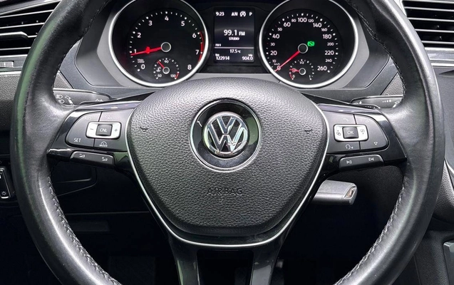 imagem-https://www.socarrao.com.br/sc-vehicle-images-prod/4426536/1792708576245-f59fd7c293ce4fe3a2113a4895410512_1792707950041.jpg