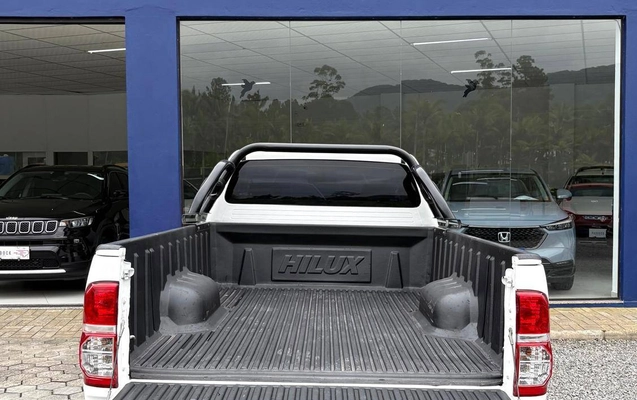 imagem-https://www.socarrao.com.br/sc-vehicle-images-prod/4426547/1792708628138-cc925a6a73b34a798ab9f9ff2cb115ff_1792700249184.jpg