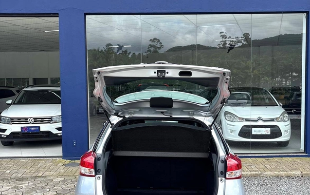 imagem-https://www.socarrao.com.br/sc-vehicle-images-prod/4426565/1792708775836-718c8e7a99be45b98730e59bdee259e4_1792699632588.jpg