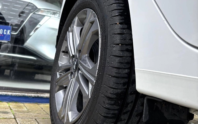 imagem-https://www.socarrao.com.br/sc-vehicle-images-prod/4426571/1792708903062-7e0b023f31d3422db9df682ed22cbb96_1792697084540.jpg