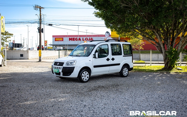 imagem-https://www.socarrao.com.br/sc-vehicle-images-prod/4426644/1792709657374-003_1b86d92281381fe5208a86086bb06fd0.jpg