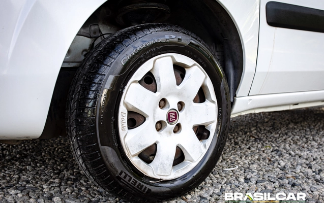 imagem-https://www.socarrao.com.br/sc-vehicle-images-prod/4426644/1792709657376-003_75f09f51847eff7352ba12cebbd524f0.jpg