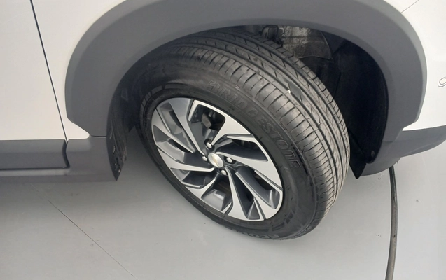imagem-https://www.socarrao.com.br/sc-vehicle-images-prod/4426884/1792712297116-2_093018.jpg