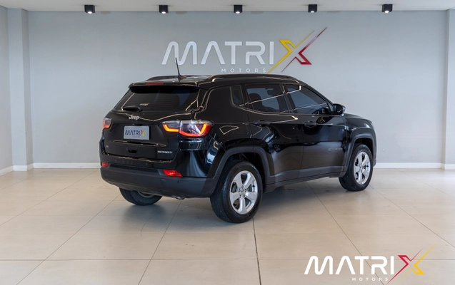 imagem-https://www.socarrao.com.br/sc-vehicle-images-prod/4427072/1792714138154-003_597038-4fefb861e68792b4df7b3f541780e7bb.jpg