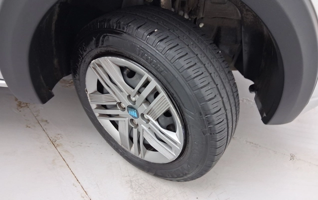 imagem-https://www.socarrao.com.br/sc-vehicle-images-prod/4428137/1792726477568-2_052742.jpg