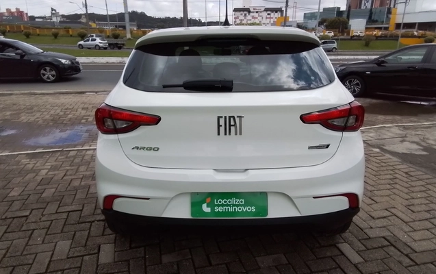 imagem-https://www.socarrao.com.br/sc-vehicle-images-prod/4428275/1792727979191-1_011114.jpg